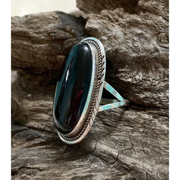 Black Onyx and Sterling Silver Vintage Ring, Size 9 Signed - Picture 3 of 6